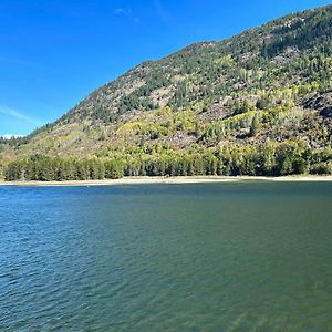 Villa Waterfront, Mountainview House In Castlegar Exterior photo