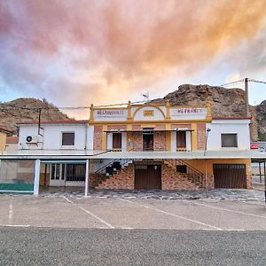 Hotel Hernani Bardenas à Arguedas Exterior photo