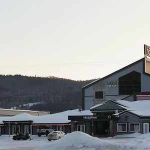 Hôtel-Motel 1212 Dégelis Exterior photo