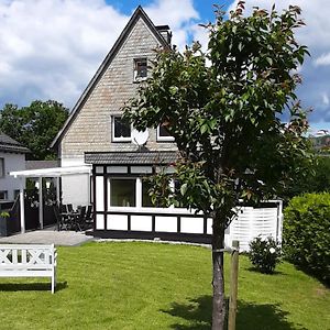 Villa Landhaus Augenblicke In Olsberg - Modernes Ferienhaus Mit Garten Exterior photo