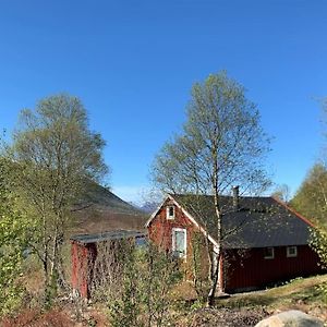 Villa Peaceful Cabin Retreat In The Norwegian Mountains à Ulsteinvik Exterior photo