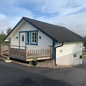 Villa Ferienhaus In Tjoern Mit Grill Und Garten à Rönnäng Exterior photo