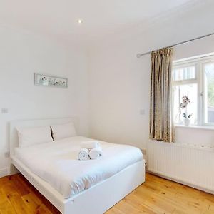 1 Bedroom, Near Alexandra Palace - London - King Scross New Southgate Exterior photo