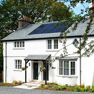 Villa Bee Holme à Newby Bridge Exterior photo