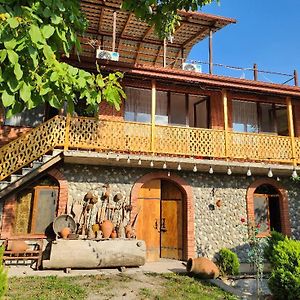 Hotel Lomtadze Family Wine à Ambrolaouri Exterior photo