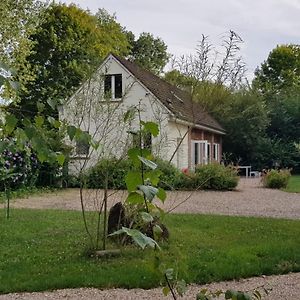 Villa La Maison Au Bord De L'Eau à Liancourt-Saint-Pierre Exterior photo