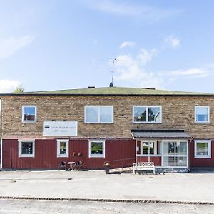 Bed and Breakfast Lenas Bed & Breakfast à Degerfors Exterior photo