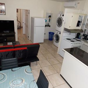 Appartement Stewart Apt- Trincity, Airport, Washer, Dryer, Office, Cable , Wifi Exterior photo