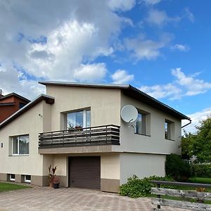 Villa Private House à Valmiera Exterior photo