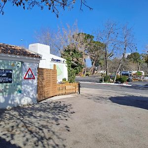 Hotel Camping Osuna à Madrid Exterior photo