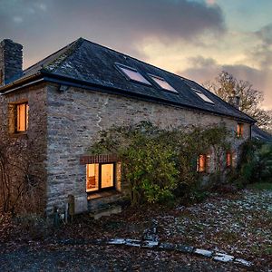 Villa The Old Coach House - Converted Barn With Private Garden Parking And Fireplace à Totnes Exterior photo