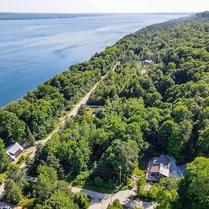 Villa Mallory'S Charm Fun, Views, & Waterside Bliss! à Wiarton Exterior photo