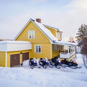 Villa Gemuetliches Ferienhaus In Der Wildnis Lapplands à Blattniksele Exterior photo