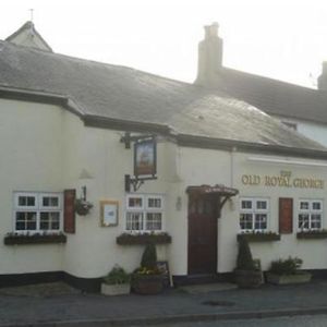 Hotel The Old Royal George à Ainderby Steeple Exterior photo