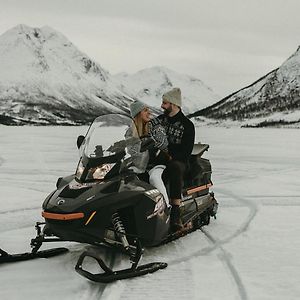 Unique Stay 20 Min From Tromso With Snowmobile, Snowshoes, Ice Fishing And Boat Rental Exterior photo