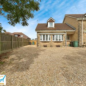 Villa The Wing At Fox Hollow à Godshill  Exterior photo