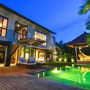 Bintarti 3 Bedroom Private Pool Villa Zn216 Canggu Exterior photo