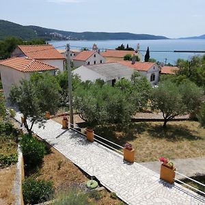 Hotel Sobe Maricica à Martinšćica Exterior photo