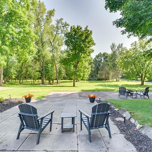 Villa Victor Getaway With Fire Pit, Near Trails And Wineries Exterior photo