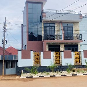 Hotel Care House à Kigali Exterior photo