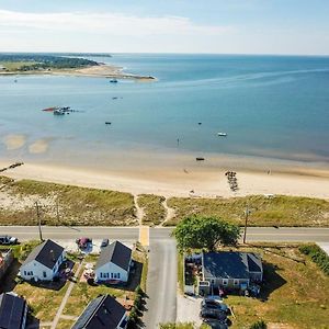 Villa Across From Mayo Beach Walk To Downtown à Wellfleet Exterior photo