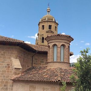 Villa Casa La Torre à Arnedo Exterior photo