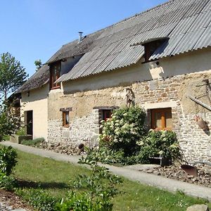 Holiday Home And Mobile Home With Spacious Garden Gouvets Exterior photo