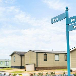 Hotel Queensberry Bay Leisure Park à Powfoot Exterior photo