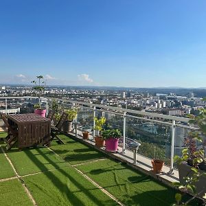 Chambres Dans Spacieux Appartement Dans Les Hauteurs De Lyon Exterior photo