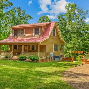 Villa The Cozy Cabin On Lake Gaston à Bracey Exterior photo