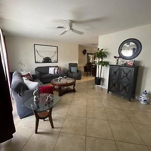 Private Room With Shared Bathroom In Hollywood Area Dania Beach Exterior photo