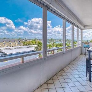 Appartement Sunset Serenity Beach Escape à St. Pete Beach Exterior photo