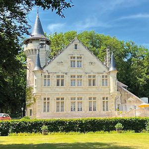 Bed and Breakfast Chateau Picol Entre Futuroscope Et Chateaux De La Loire à Boussageau Exterior photo