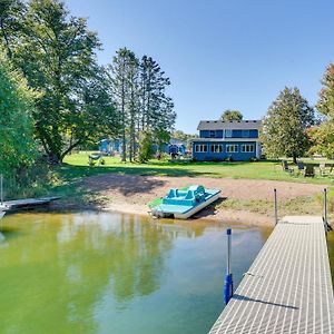 Villa Lakefront Cabin With Fire Pit In Frederic! à Luck Exterior photo