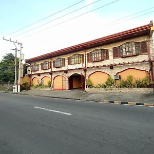 Hotel Starlight Lodging House à Laoag Exterior photo