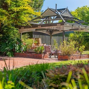 Villa Cozy Californian Bungalow, Bendigo à Kennington Exterior photo