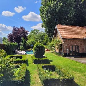 Villa Ferme De Caractere Avec Piscine Et Cheminee à Sainghin-en-Mélantois Exterior photo