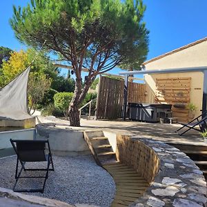 Bed and Breakfast Le Mas Chambre Avec Jacuzzi Prive à Malves-en-Minervois Exterior photo