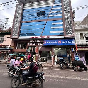 Hotel Nandini Complex à Bharatpur Exterior photo