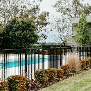 Nagambie Waterfront Motel Exterior photo