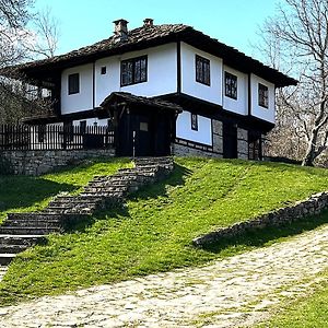 Hotel Къща За Гости Иван Карадимитров à Bozhentsi Exterior photo