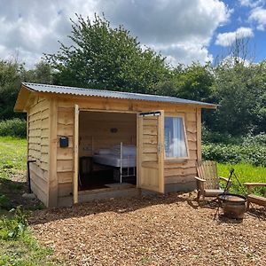 Hotel The Hoppers Hut à Weald Exterior photo