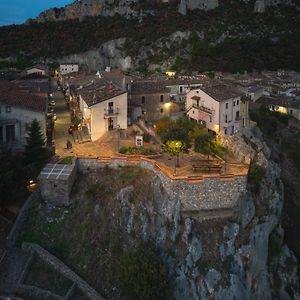 Bed and Breakfast Il Belvedere à Civita Exterior photo