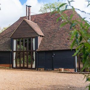 Masketts Barn By Bloom Stays Nutley Exterior photo