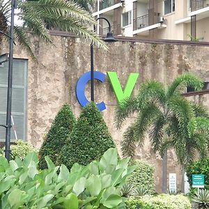 Cabs Staycation Circulo Verde Manille Exterior photo