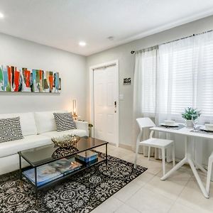 Appartement Cozy Casita Luna Near Beach 60In Tv 625 Mbps Wifi à Deerfield Beach Exterior photo