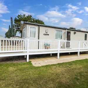 Hotel Beautiful 8 Berth Caravan For Hire At Seashore Haven Park In Norfolk Ref 22039C à Great Yarmouth Exterior photo