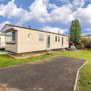 Hotel 8 Berth Spacious Dog Friendly Caravan, Near Great Yarmouth In Norfolk Ref 10004G à Belton with Browston Exterior photo