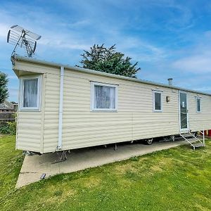 Hotel Great Caravan At Breydon Water Holiday Park, Ref 10086B à Belton with Browston Exterior photo