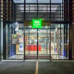 Hotel Ibis Styles Vierzon Exterior photo